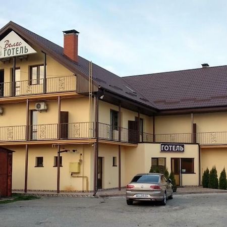 Hotel Veles Brovary Exteriér fotografie